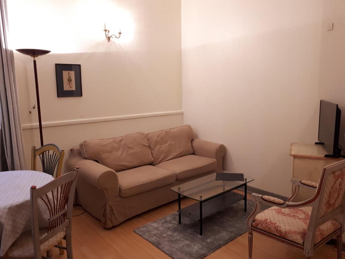 Appartement 7 Chateau Des Gipieres 몽트브륀-레-뱅 외부 사진
